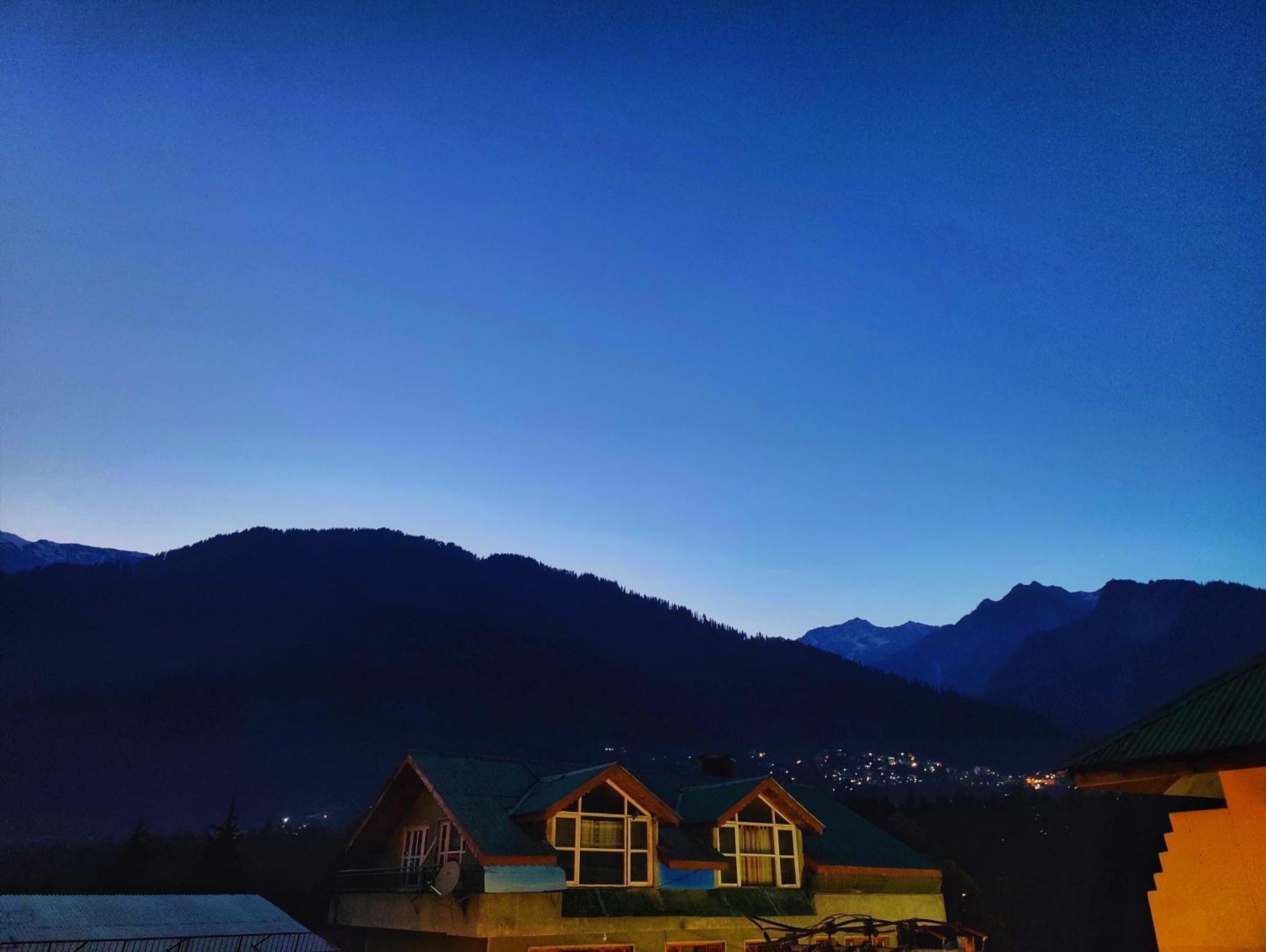 Surya International Hotel Manali Near Mall Road Ngoại thất bức ảnh