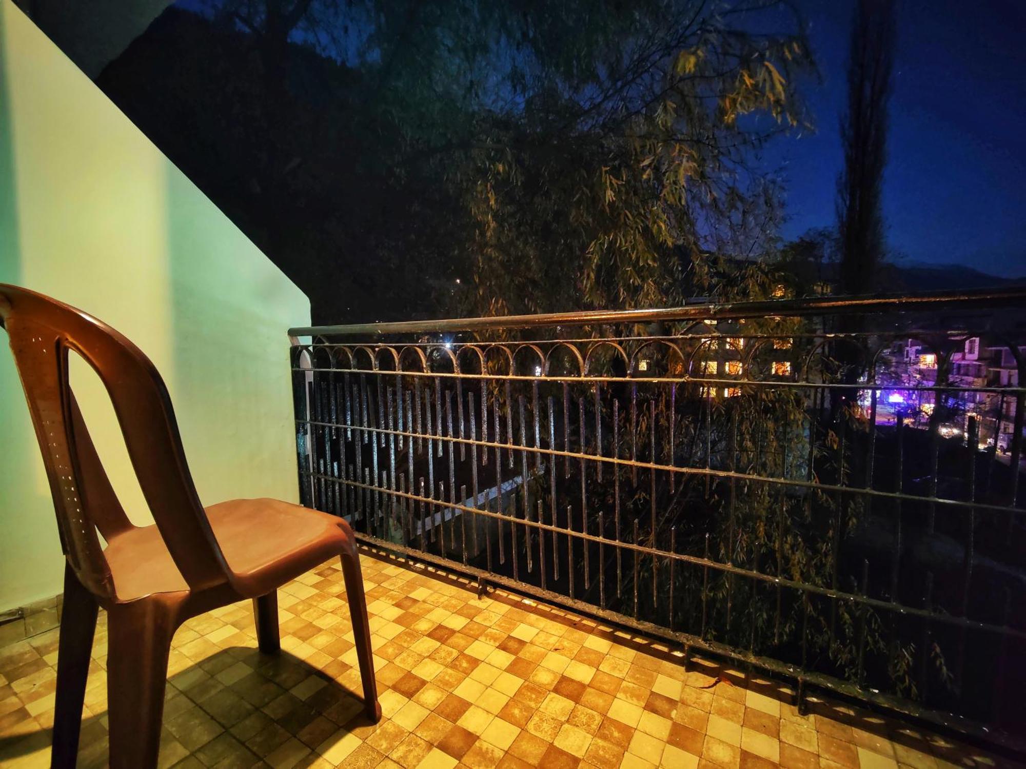 Surya International Hotel Manali Near Mall Road Ngoại thất bức ảnh