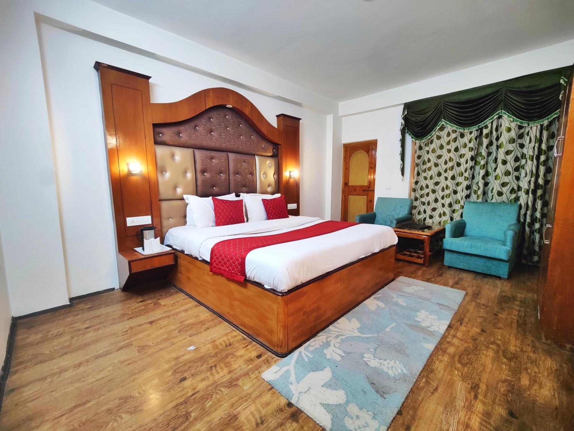 Surya International Hotel Manali Near Mall Road Ngoại thất bức ảnh