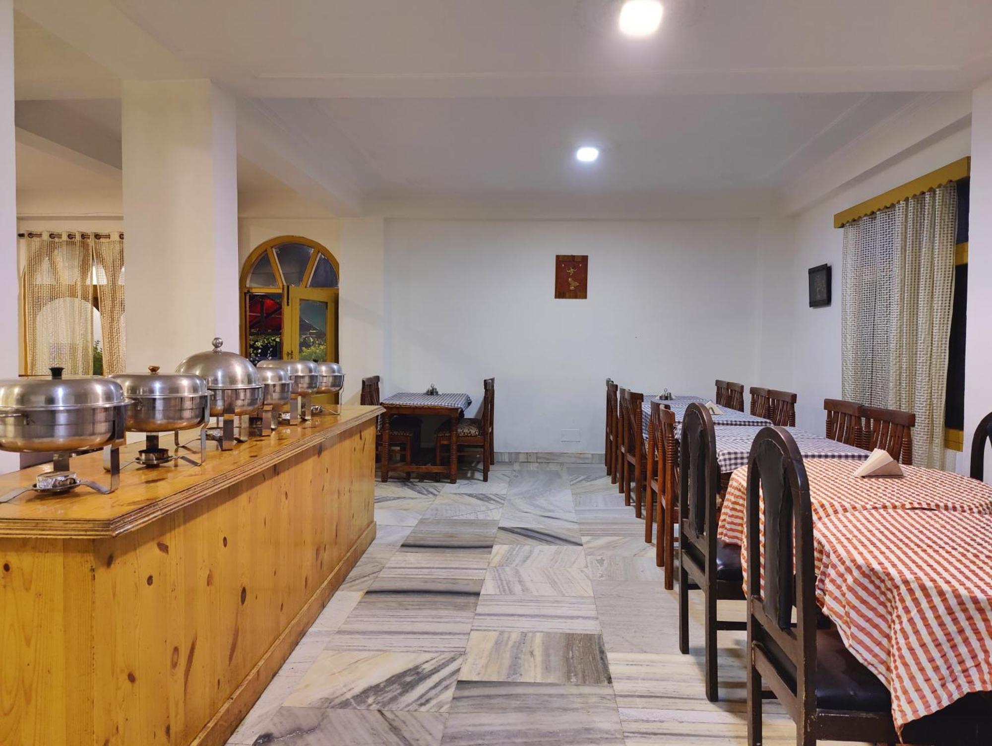 Surya International Hotel Manali Near Mall Road Ngoại thất bức ảnh
